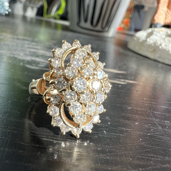 Jewelry - 14k yellow gold mid century real diamond ring size 5